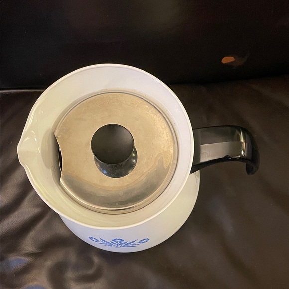 Corning ware Blue Cornflower 8 cup Coffee Pot with lid - Picture 2 of 7